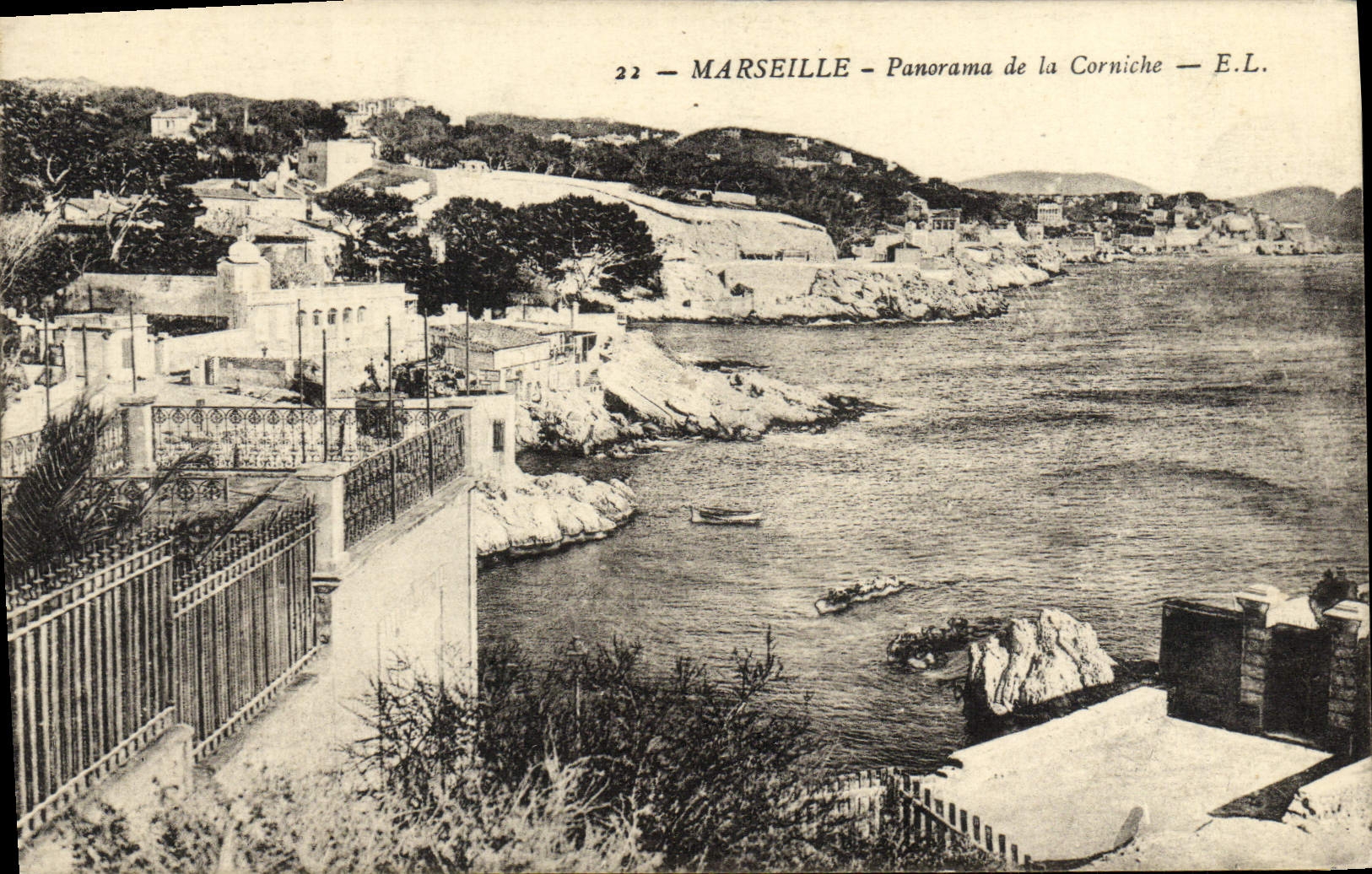 CPA Marseille Panorama de la Corniche 