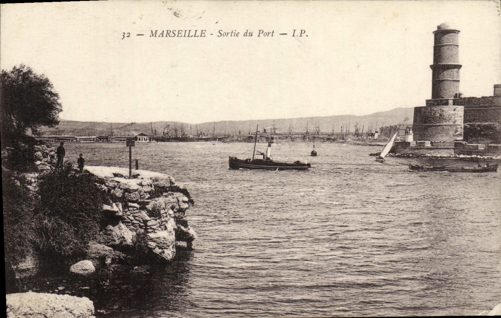 CPA Marseille Sortie du Port Bateau