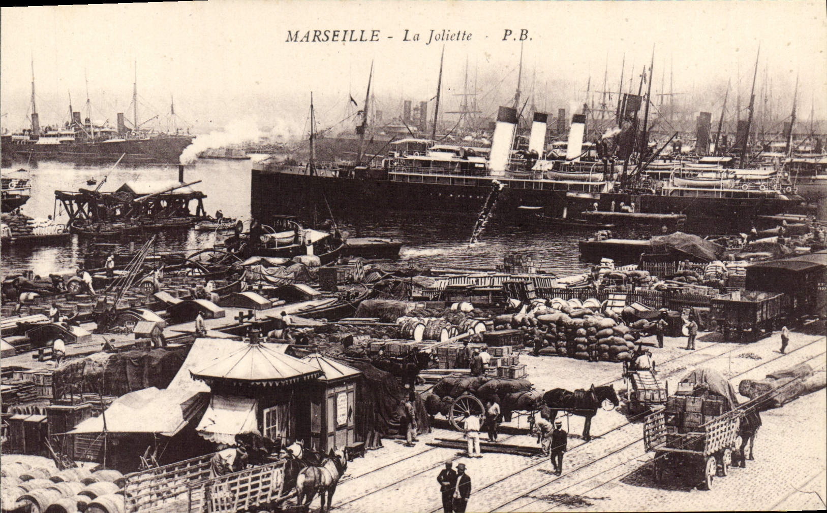 CPA Marseille La Joliette Bateaux