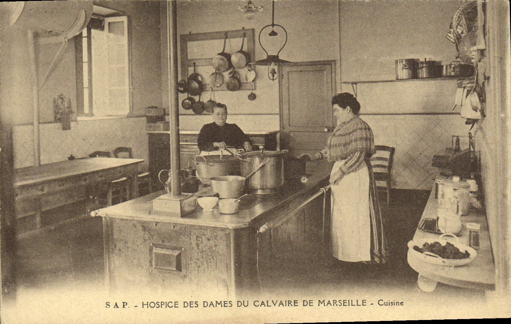 CPA S A P Hospice des Dames du Calvaire de Marseille