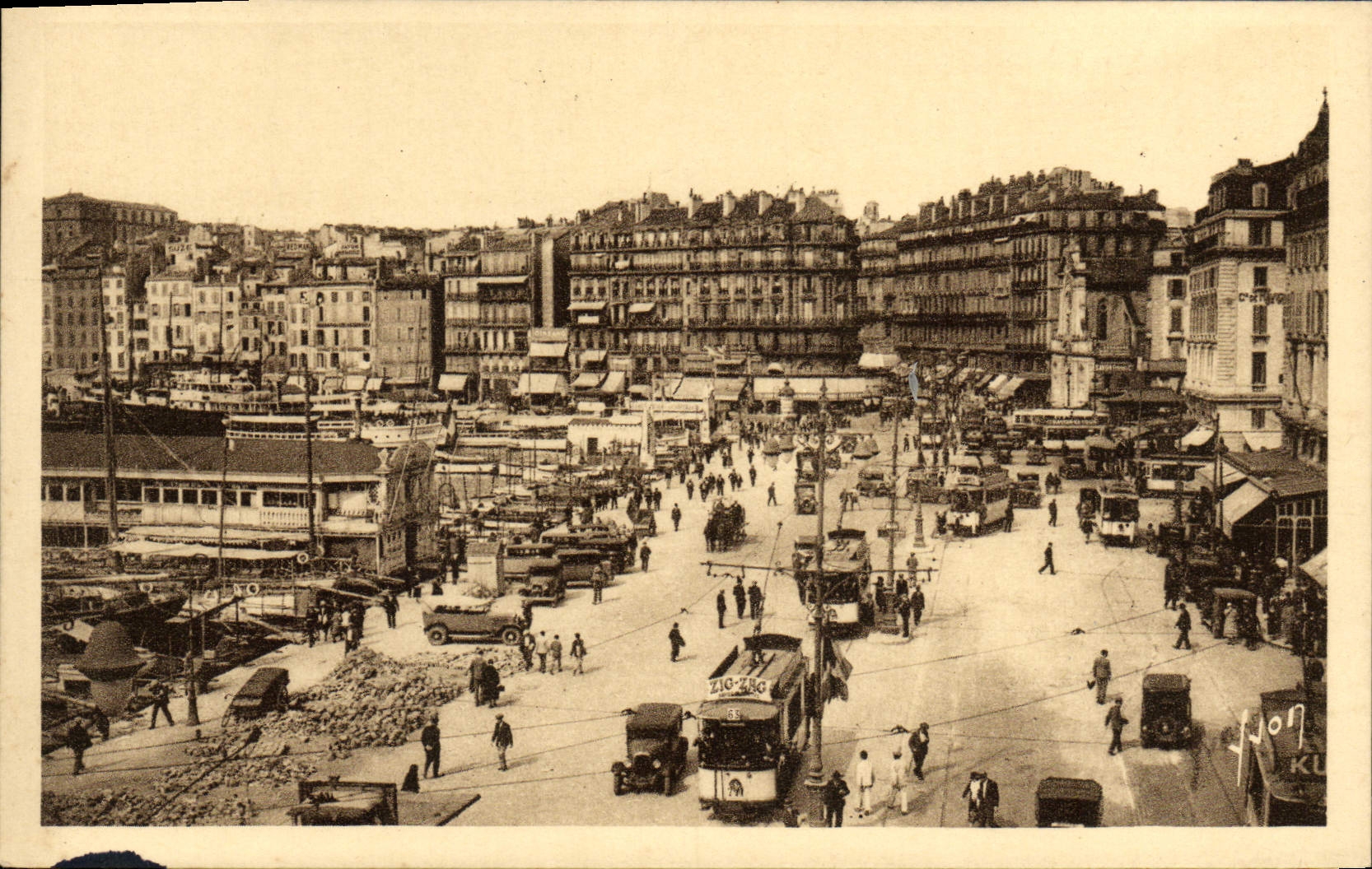 CPA Marseille Quai des Belges Bateaux