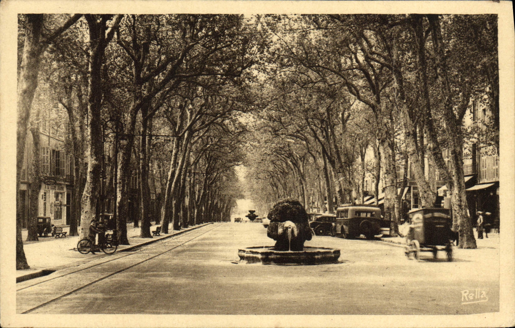CPA Aix en Province Le Cours Mirabeau