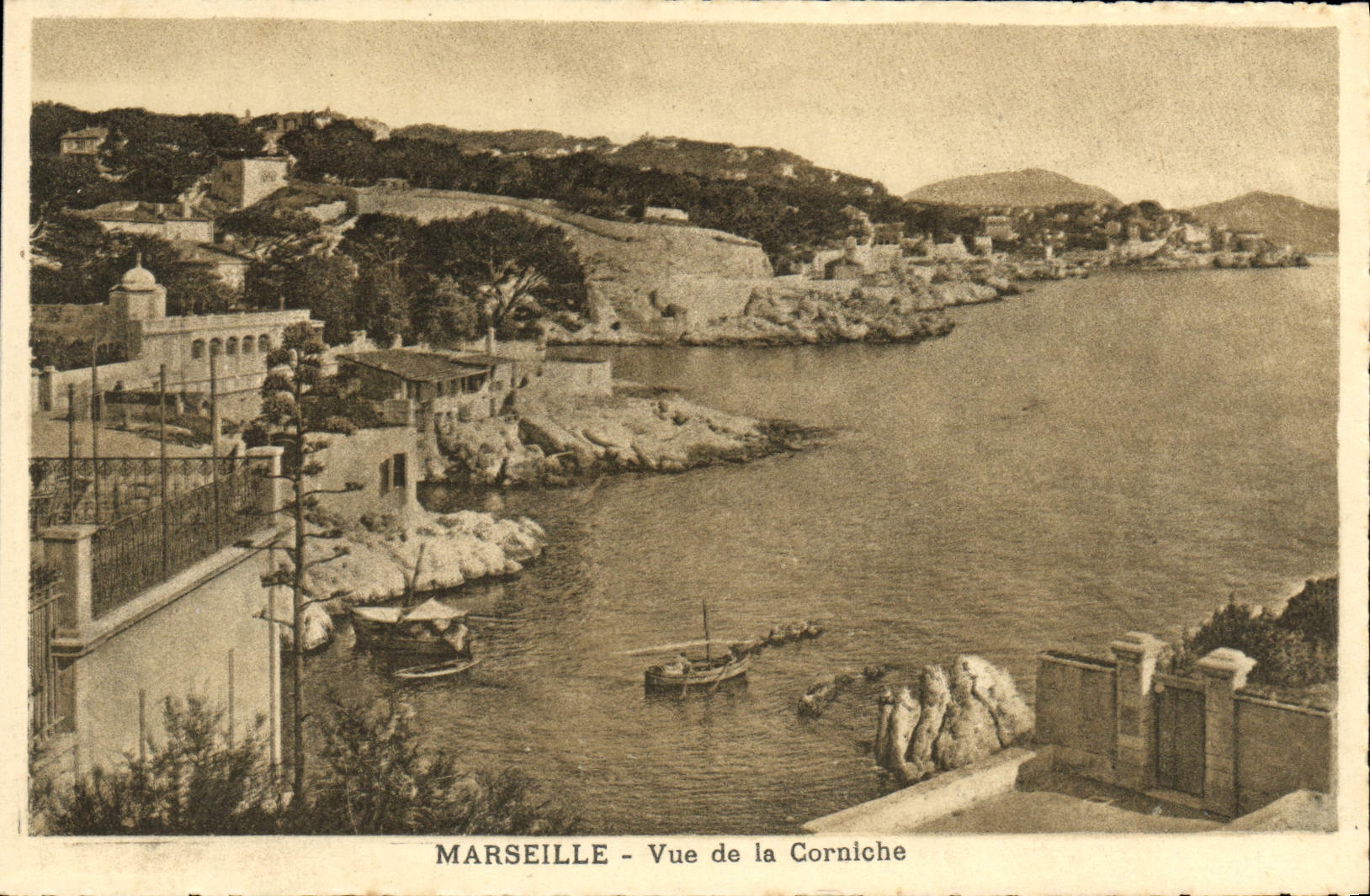 CPA Marseille Vue de la Corniche 
