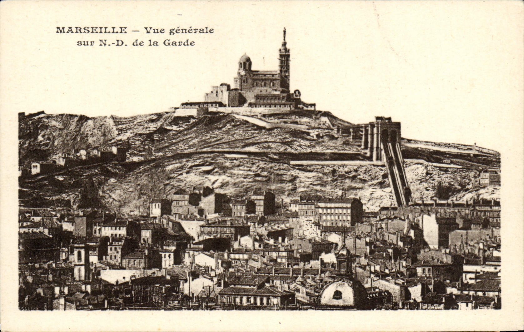 CPA Marseille Vue generale sur N D de la Garde 