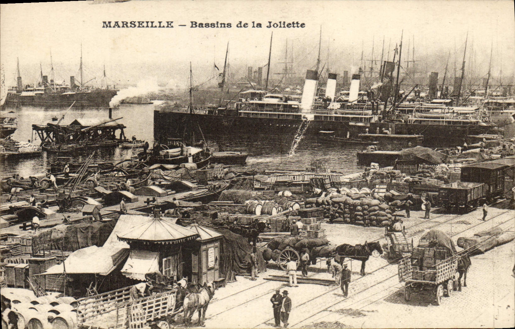 CPA Marseille Bassins de la Joliette Bateaux