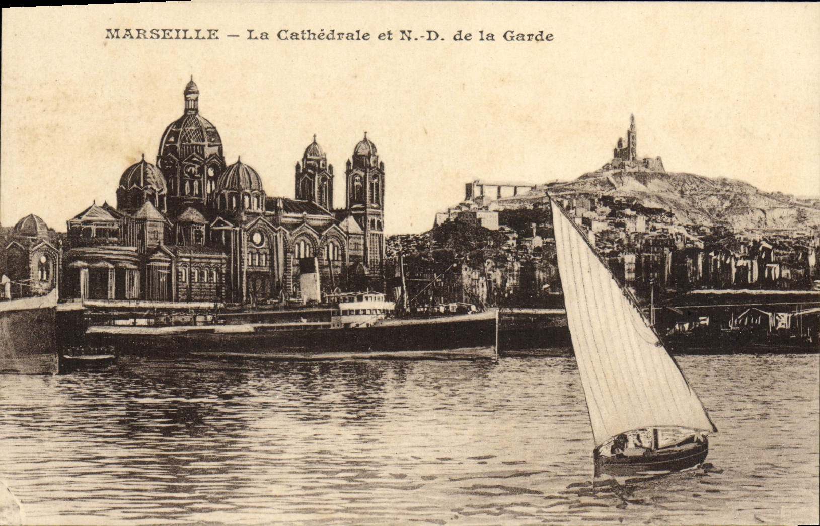 CPA Marseille La Cathedrale et N D de la Garde Bateaux