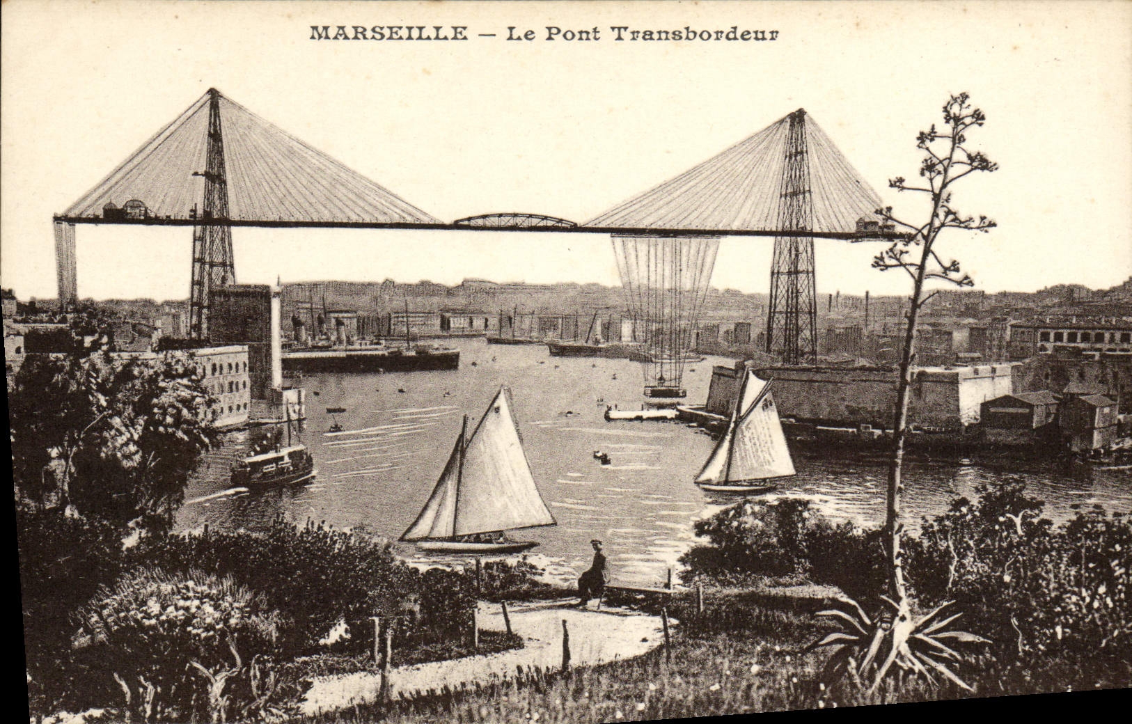 CPA Marseille Le Pont Transbordeur Bateaux