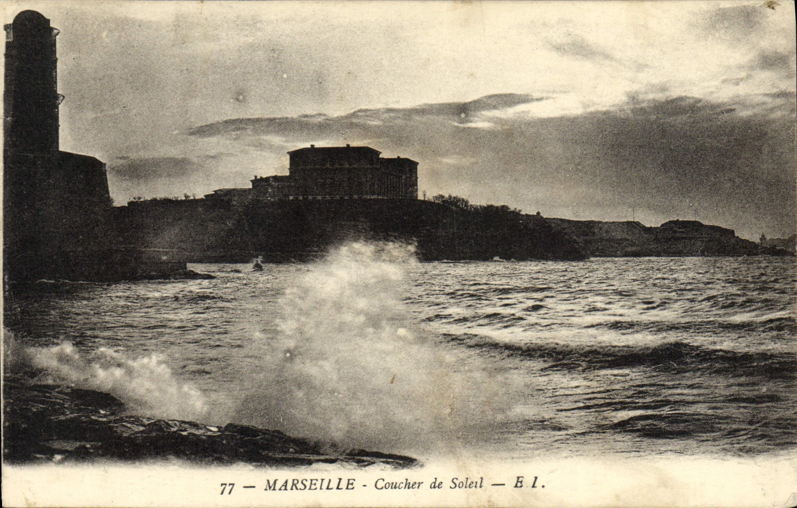 CPA Marseille Coucher de Soleil