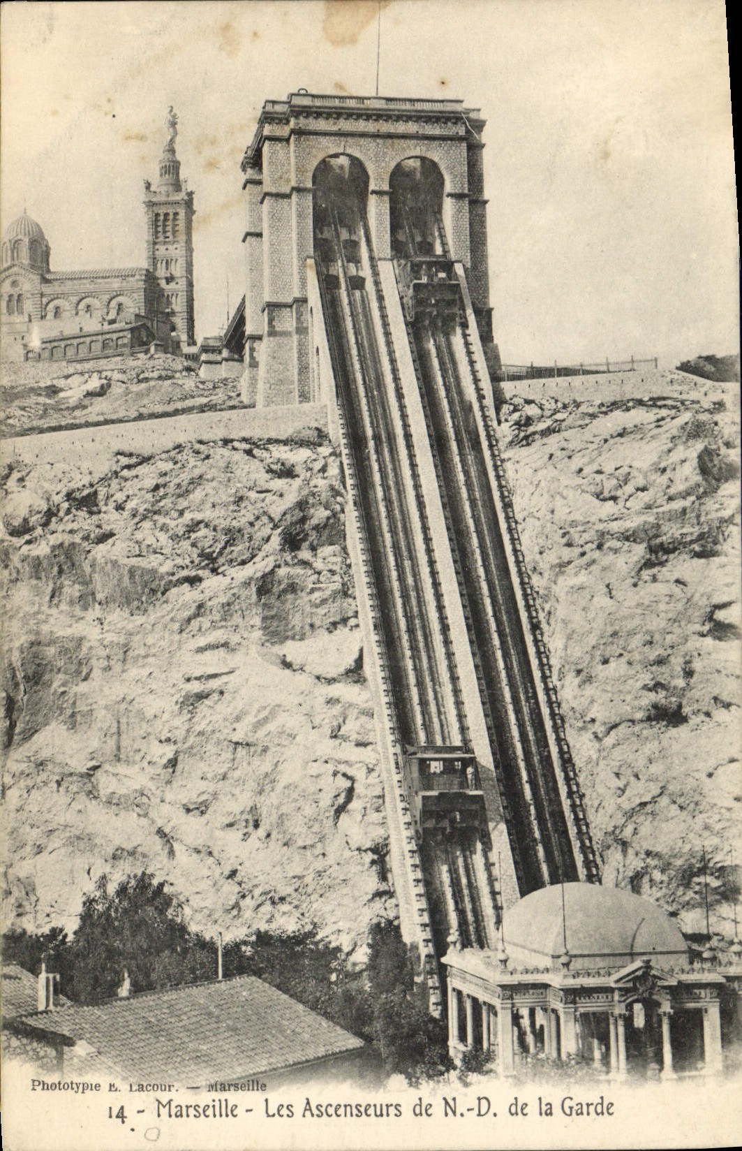 CPA Marseille Les ascenseurs de ND de la garde