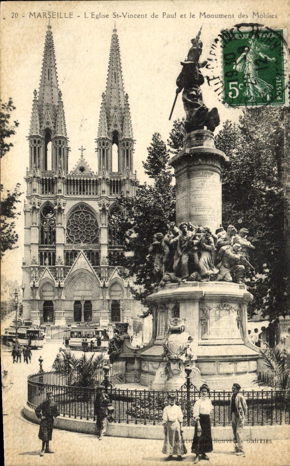 CPA Marseille L'eglise st vincent de paul et le monument des mobiles
