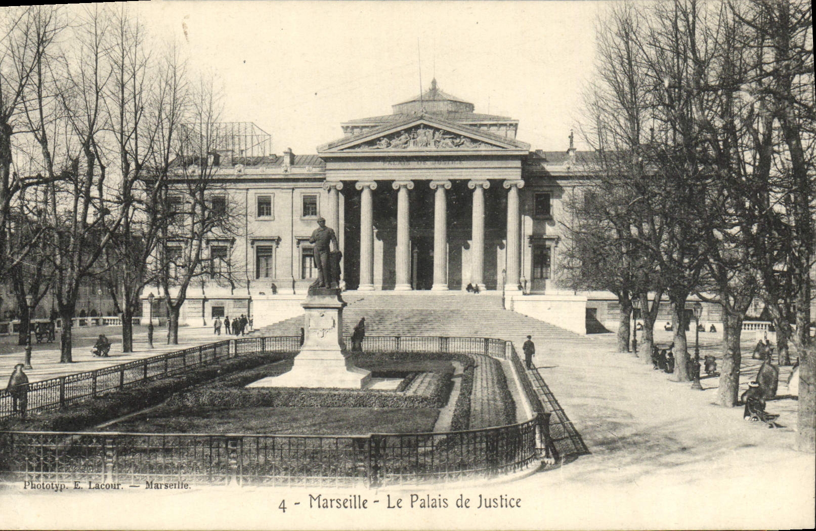 CPA Marseille Le palais de justice