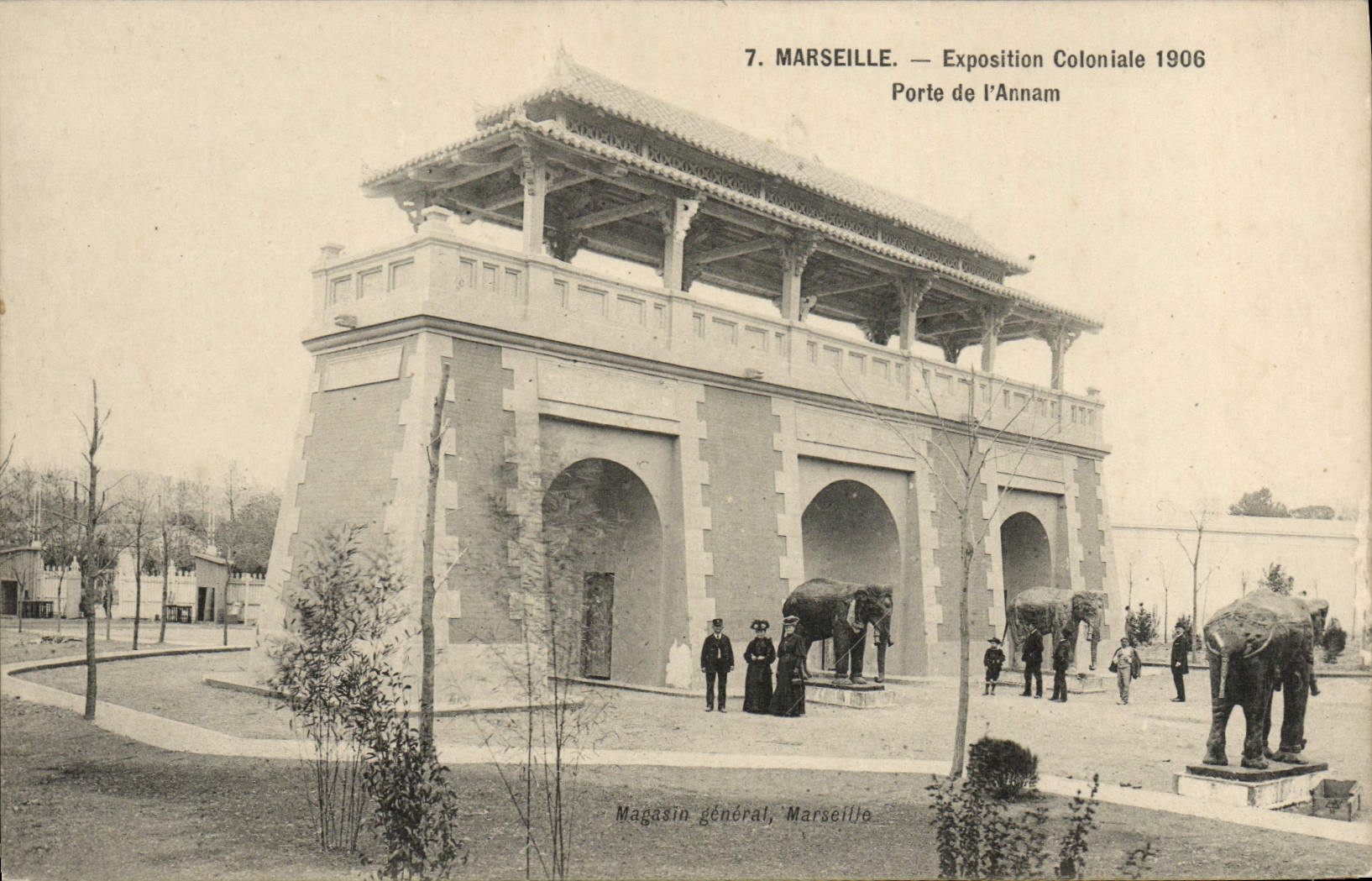CPA Marseille Exposition coloniale 1906 porte de l'Annam Elephant