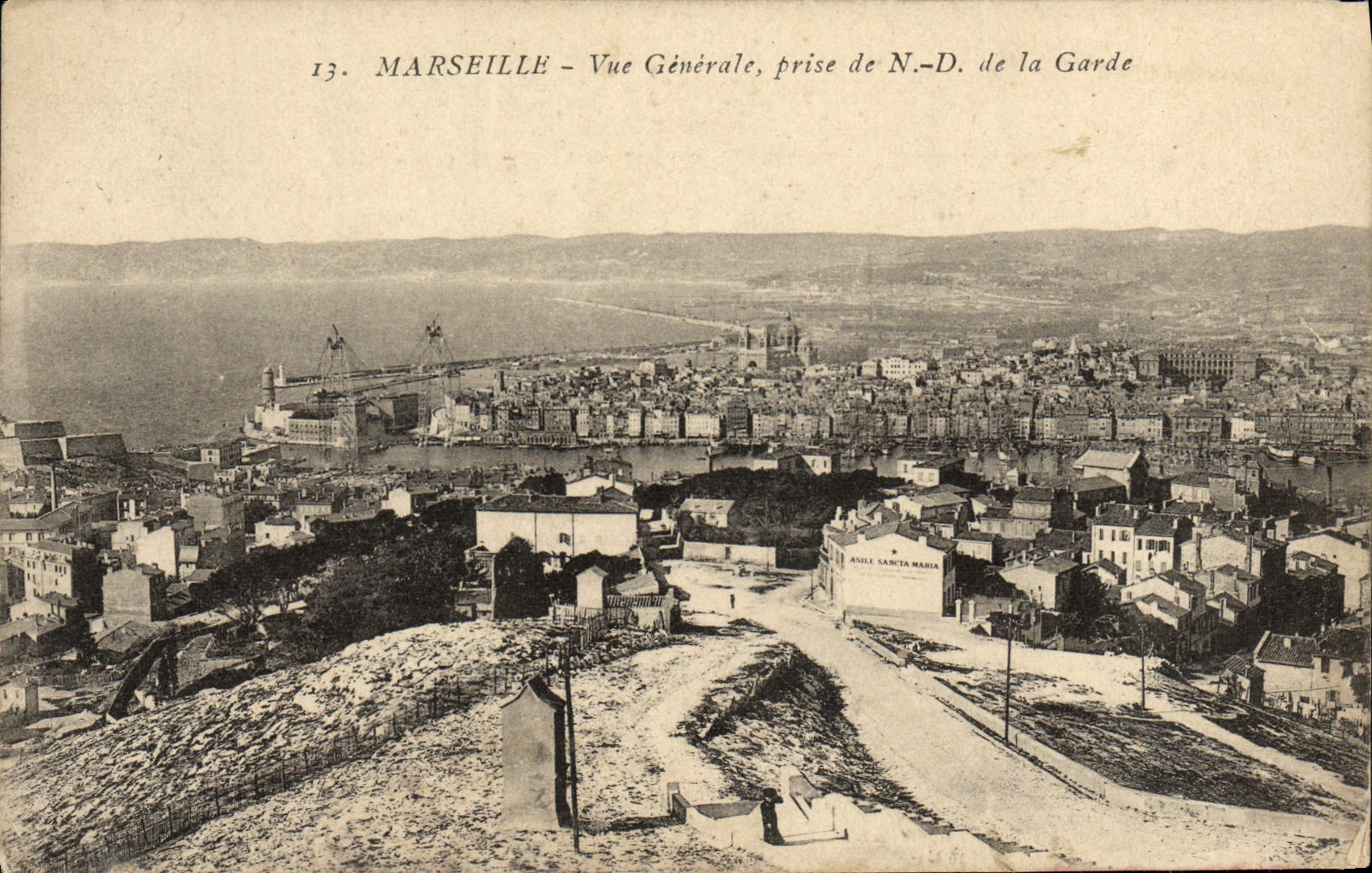 CPA Marseille Vue generale prise de ND de la garde