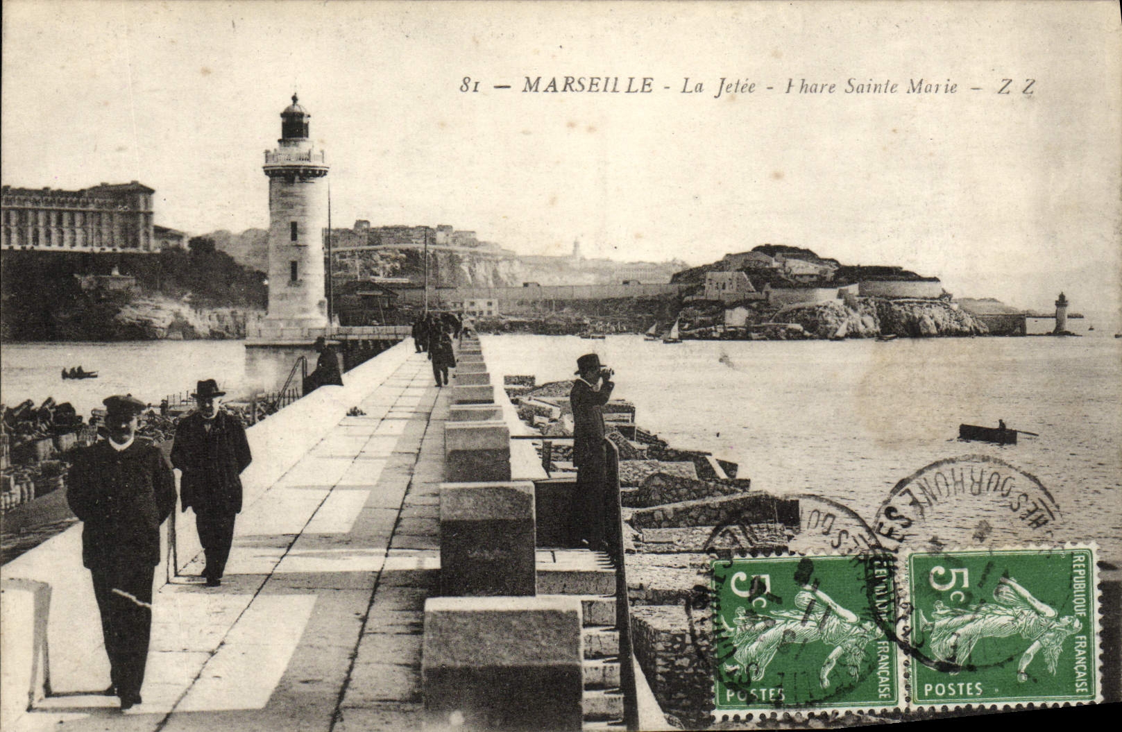 CPA Marseille la jetee phare sainte marie