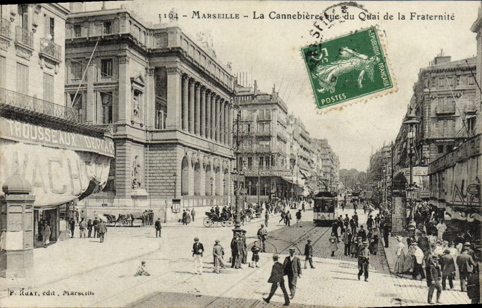CPA Marseille La cannebiere vue du quai de la fraternite