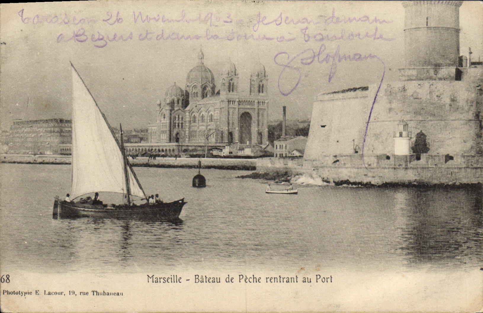 CPA Marseille Bateau de peche rentrant au port Bateau