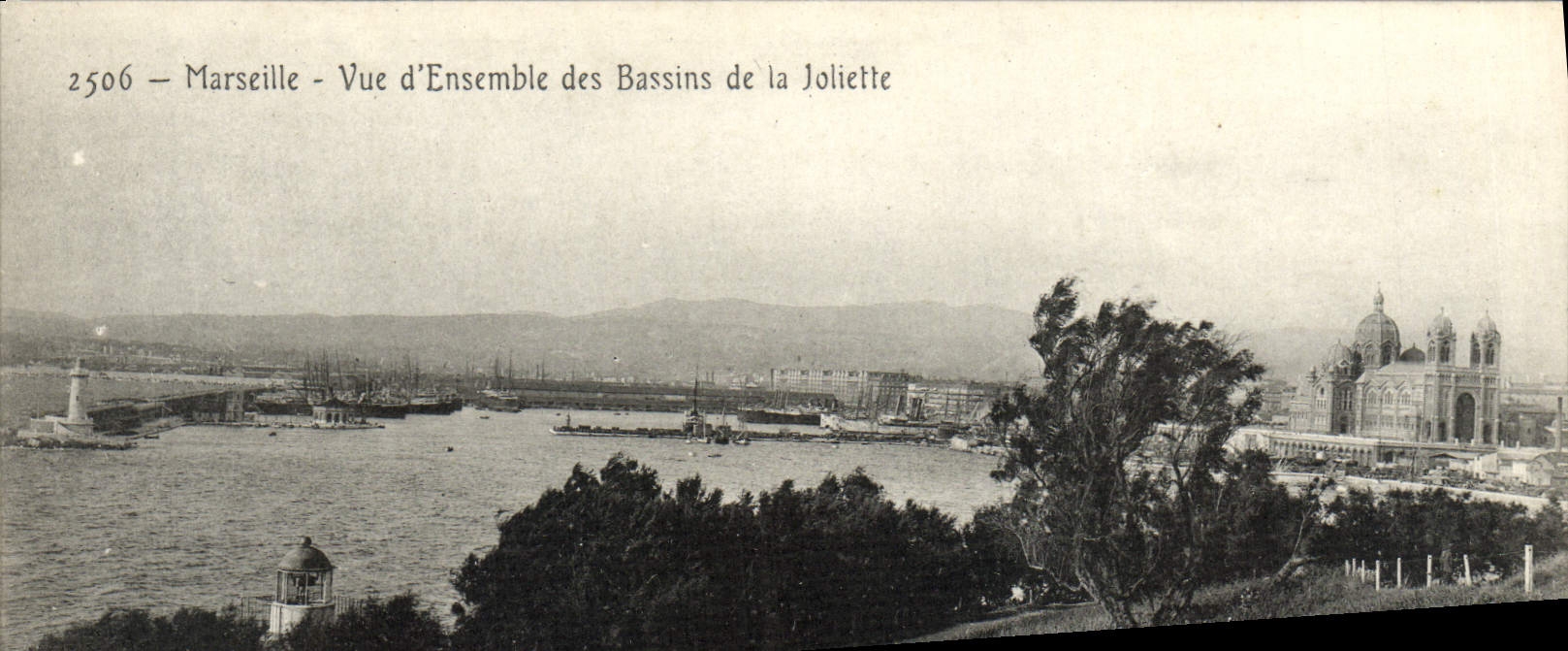 CPA Marseille vue d'ensemble des bassins de la Joliette