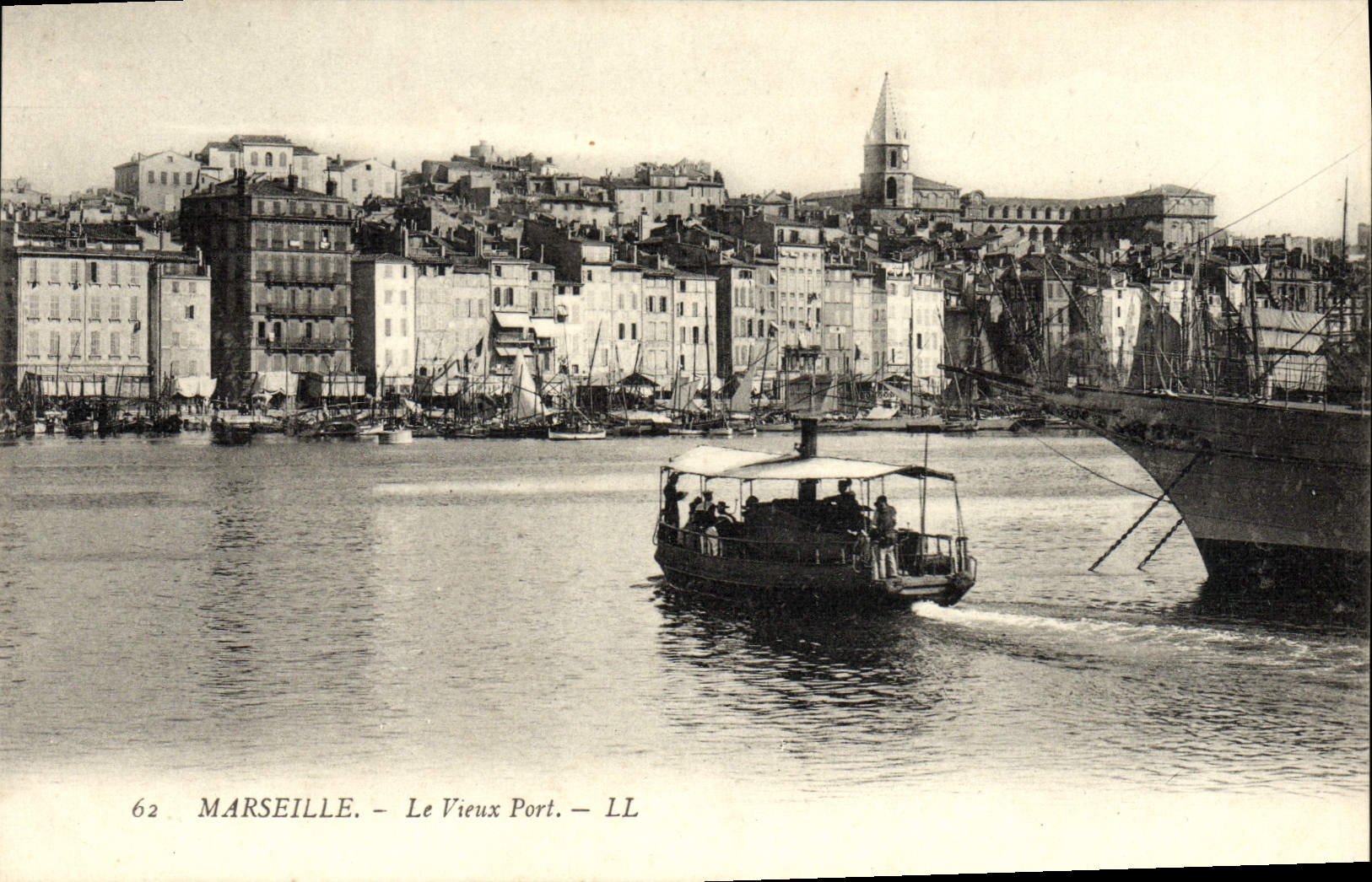CPA Marseille Le vieux port Bateaux