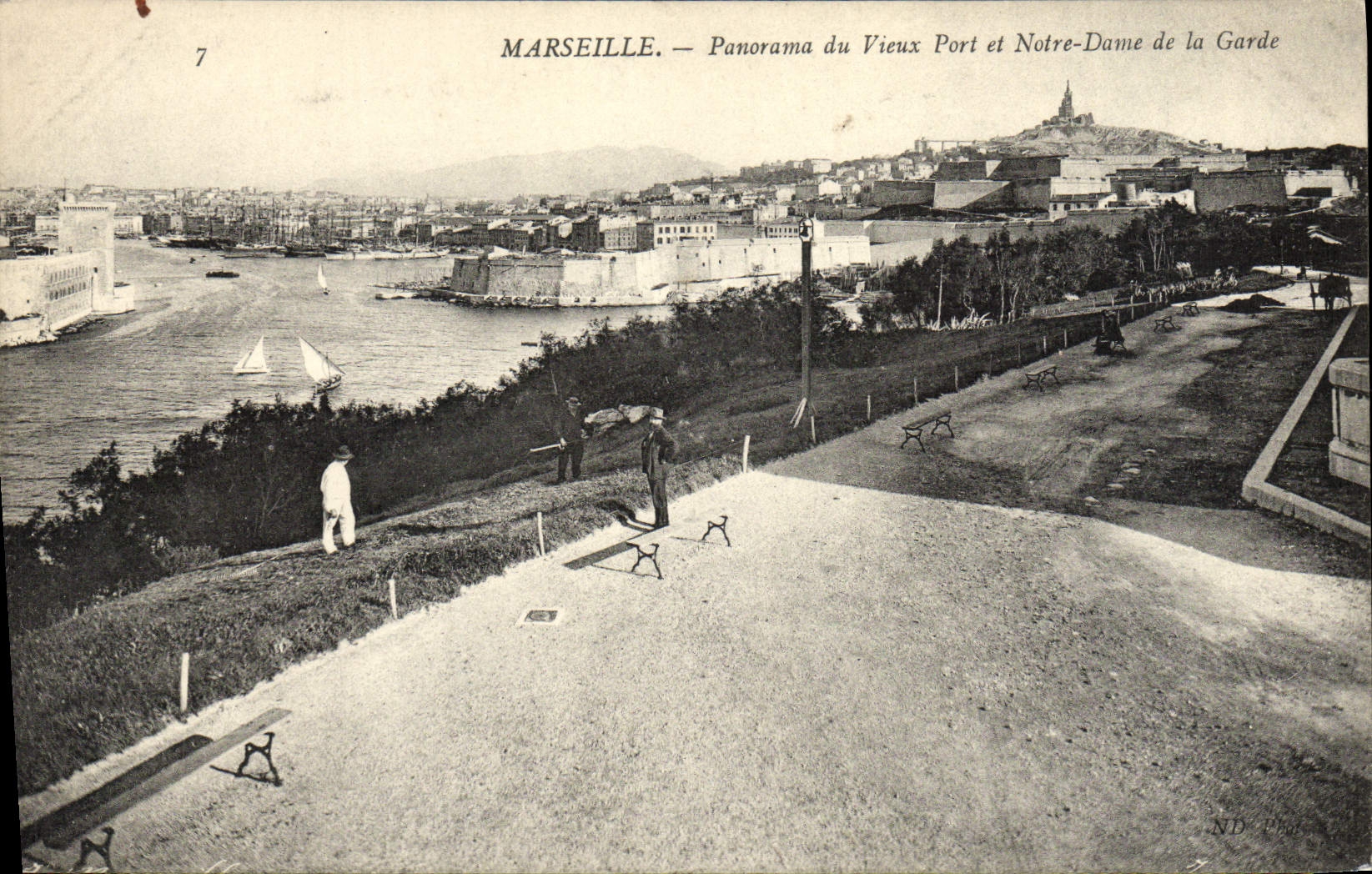 CPA Marseille Panormana du vieux port et notre dame de la garde