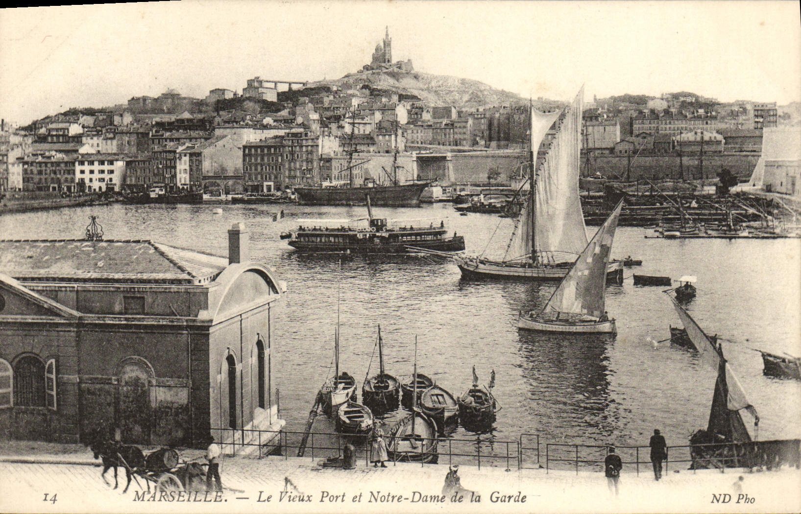 CPA Marseille Le Vieux port et notre dame de la garde