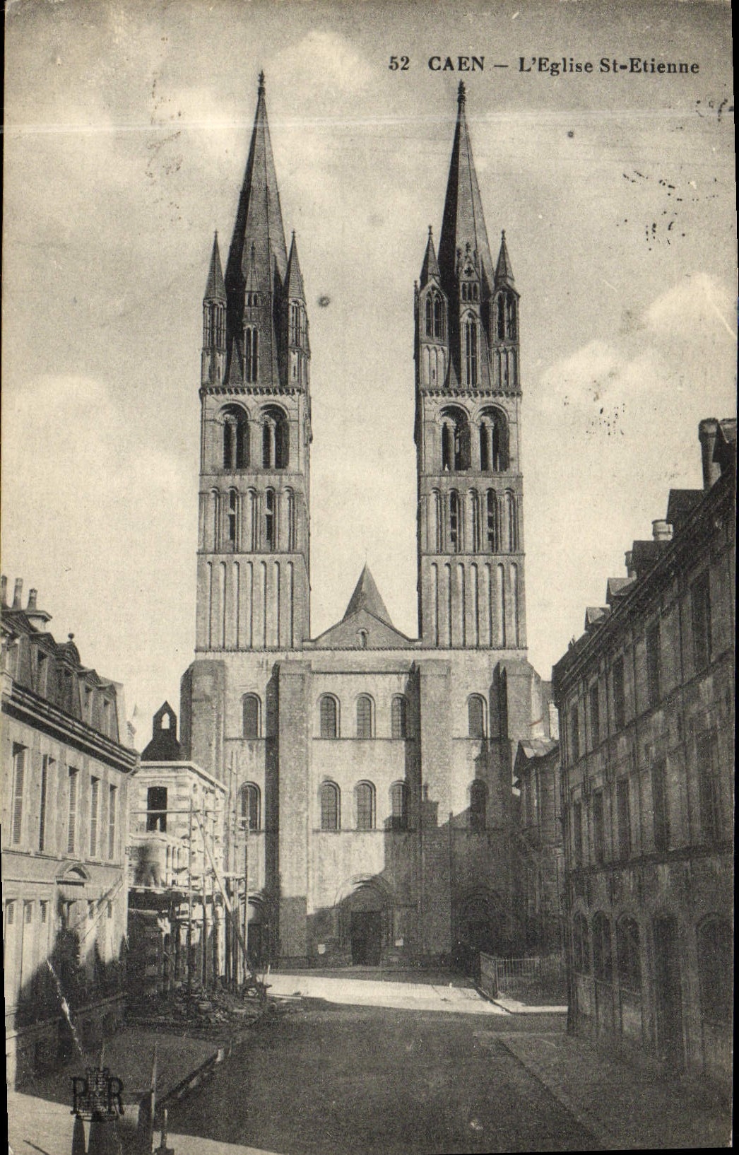 CPA Caen Eglise Saint Etienne