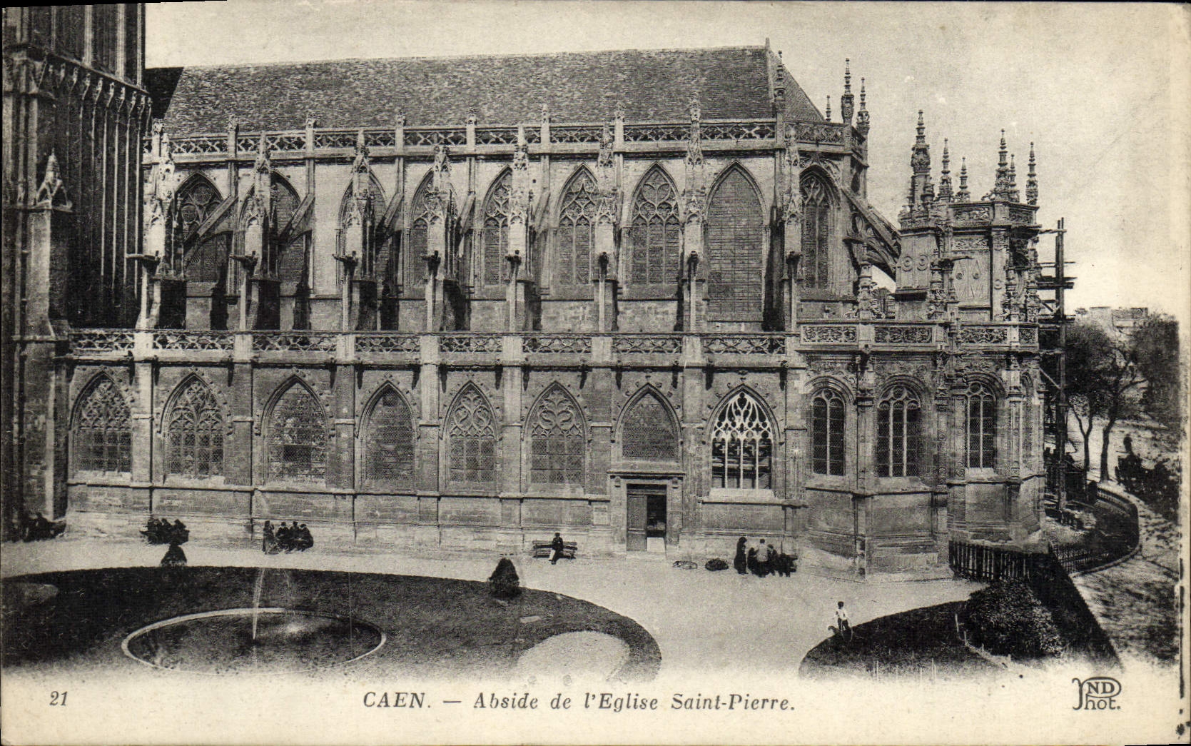 CPA Caen Abside de L'Eglise Saint Pierre