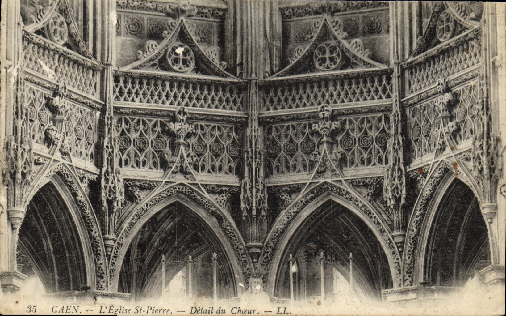 CPA Caen Eglise Saint Pierre Detail du choeur