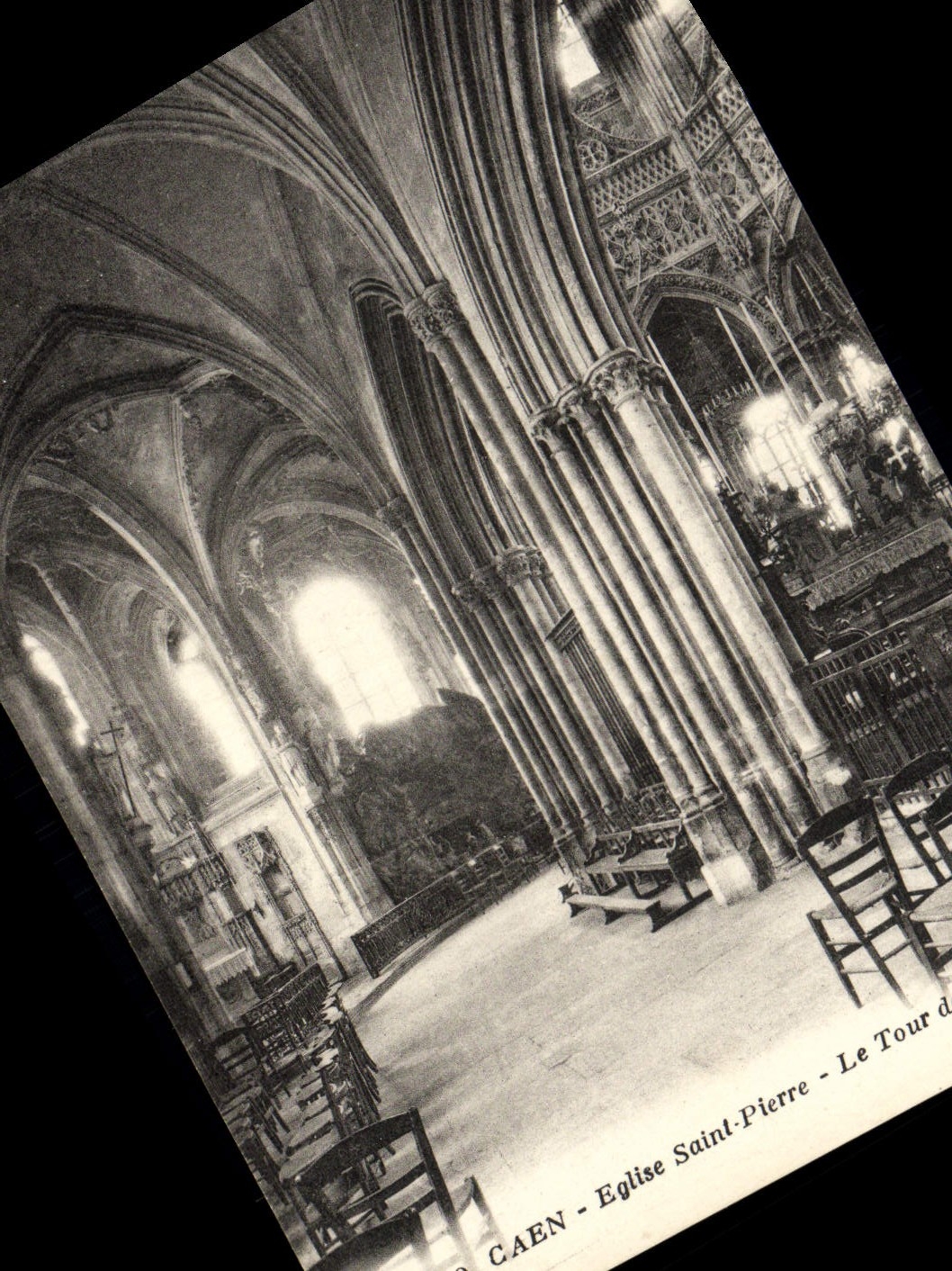 CPA Caen Eglise Saint Pierre Le tour du choeur 