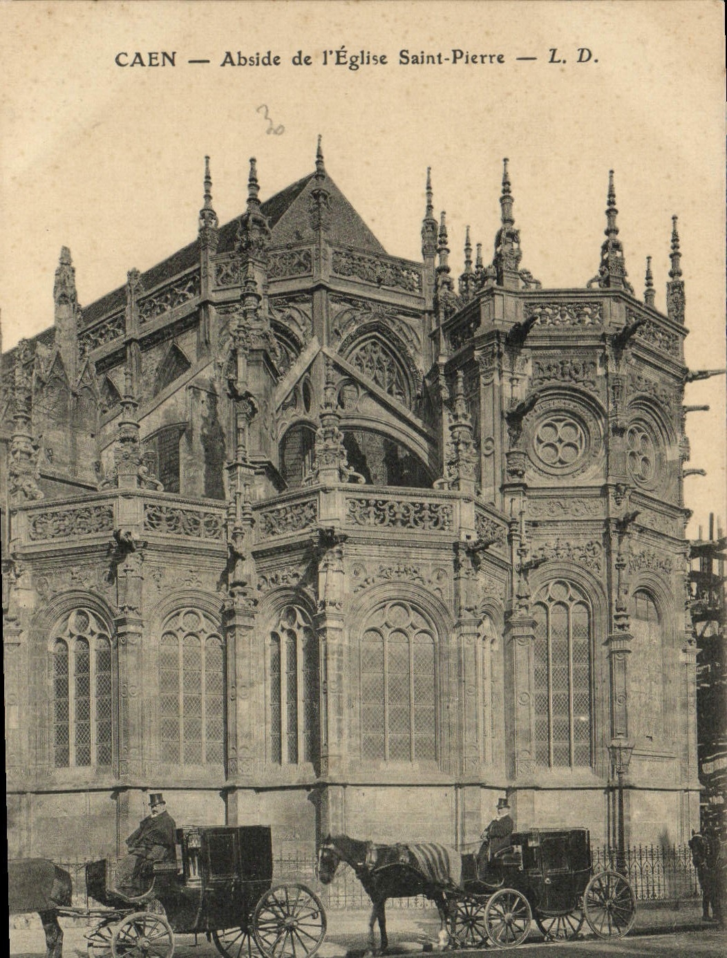 CPA Caen Abside de L'eglise Saint Pierre