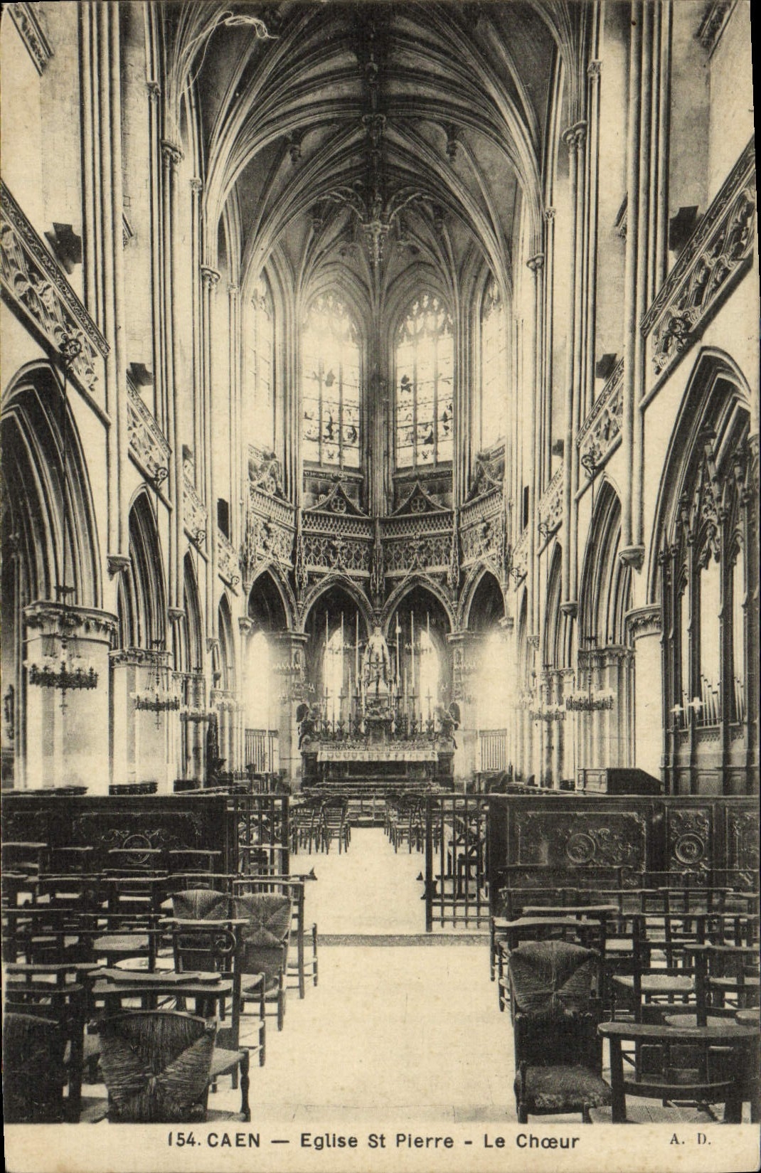 CPA Caen Eglise Saint Pierre Le Choeur