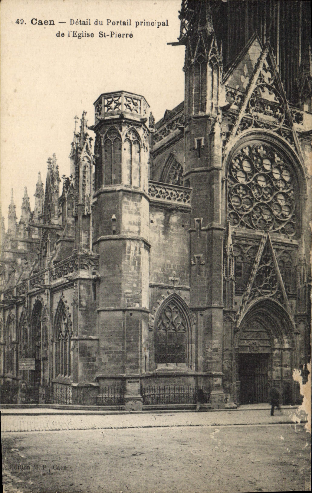 CPA Caen Detail du Portail Principal de L'Eglise St Pierre