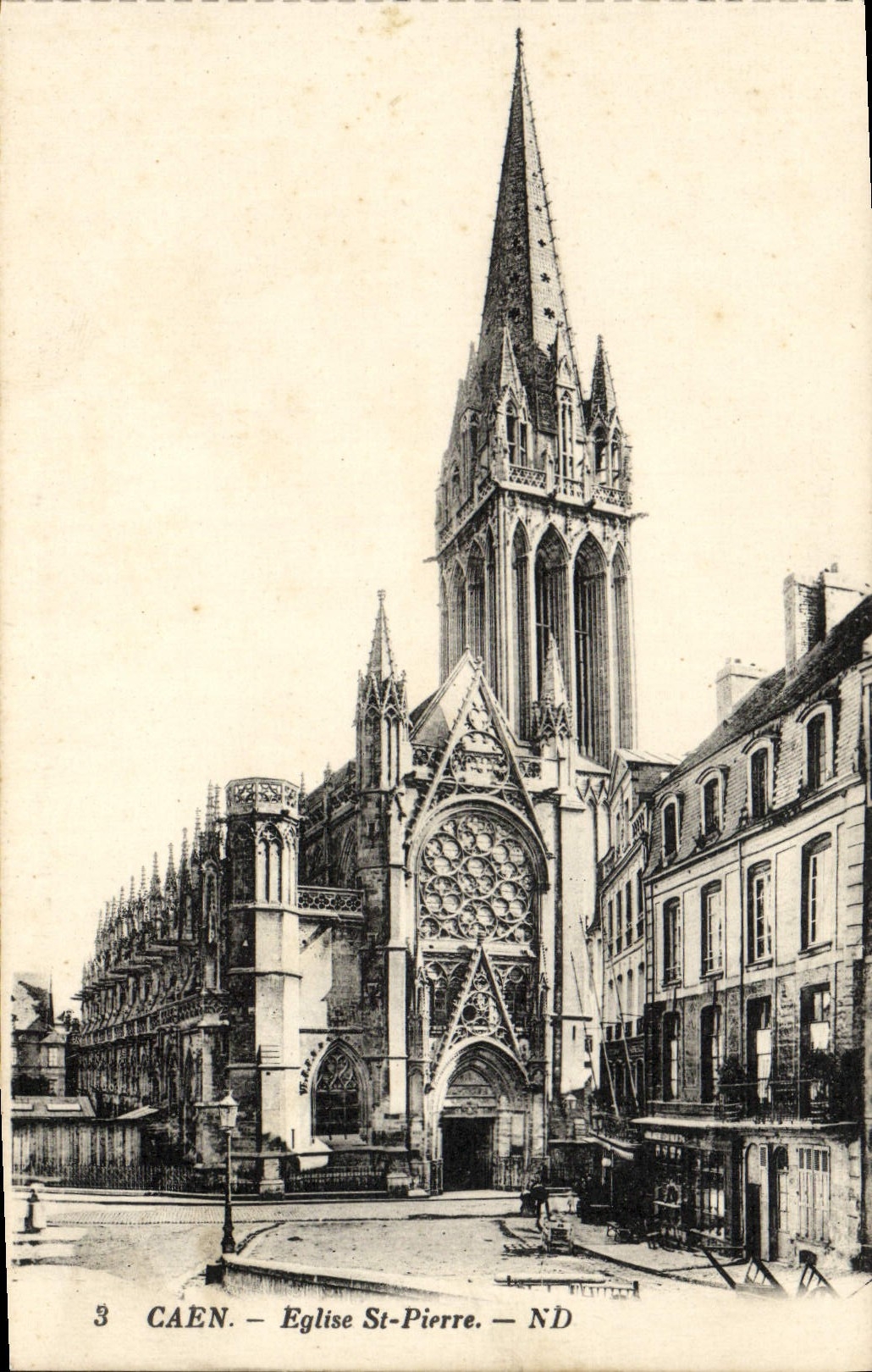 VINTAGE POSTCARD Caen the Bell-tower Saint Pierre