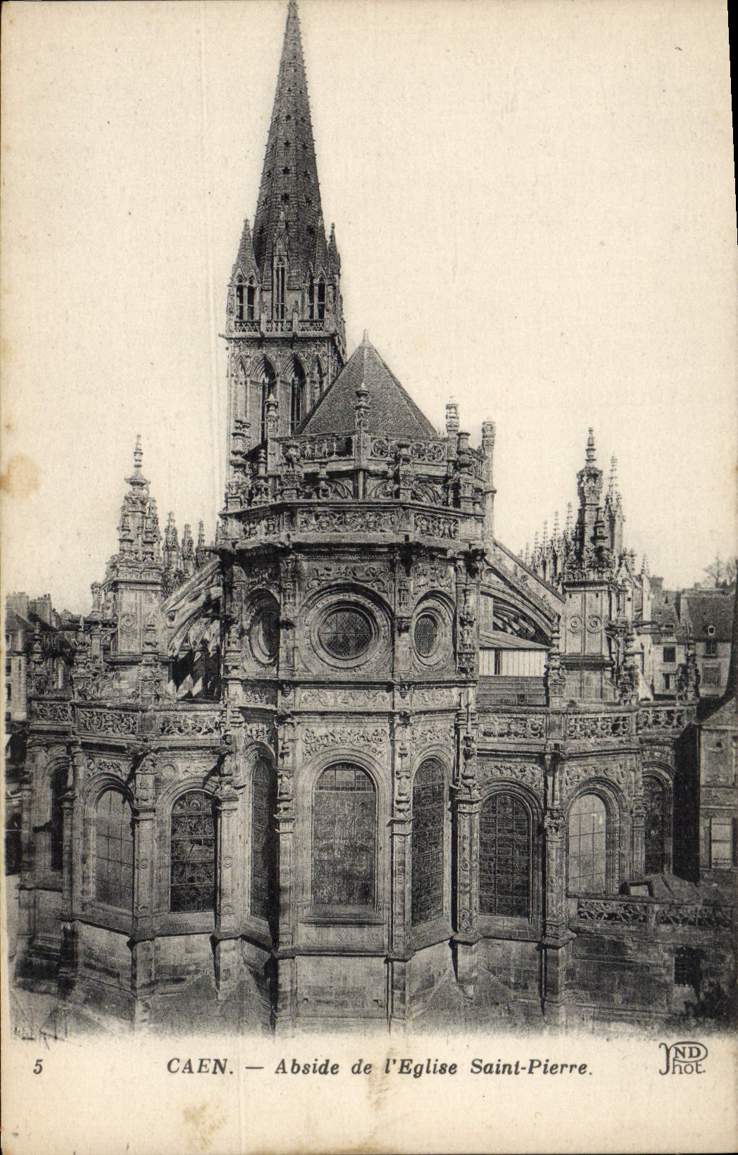 CPA Caen Abside de L'Eglise Saint Pierre 