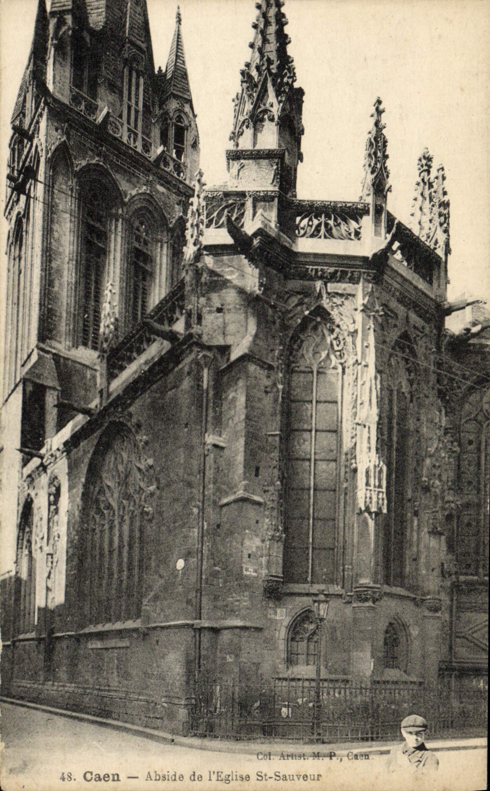 CPA Caen Abside de L'Eglise St Sauveur