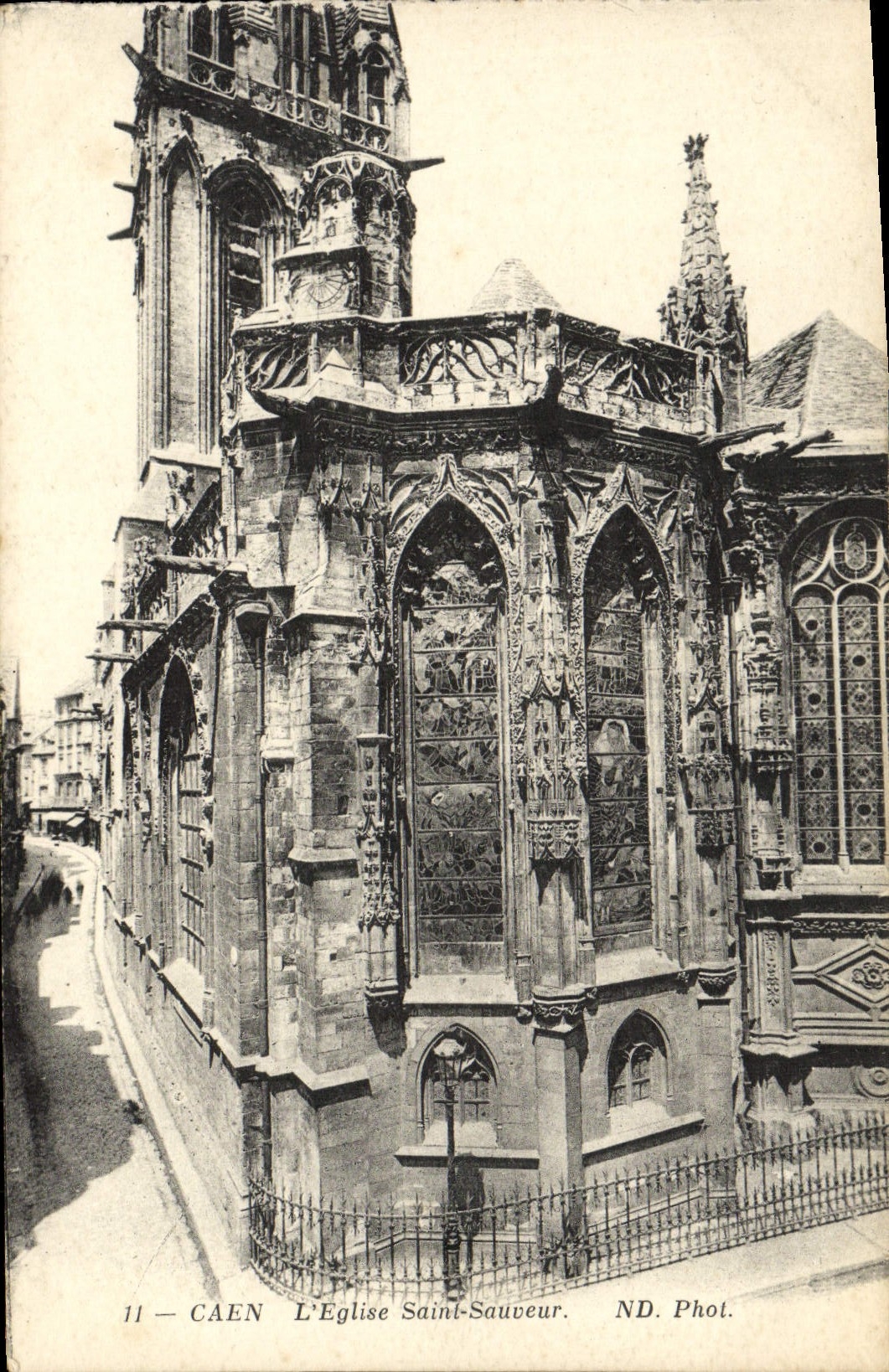 CPA Caen Eglise St Sauveur