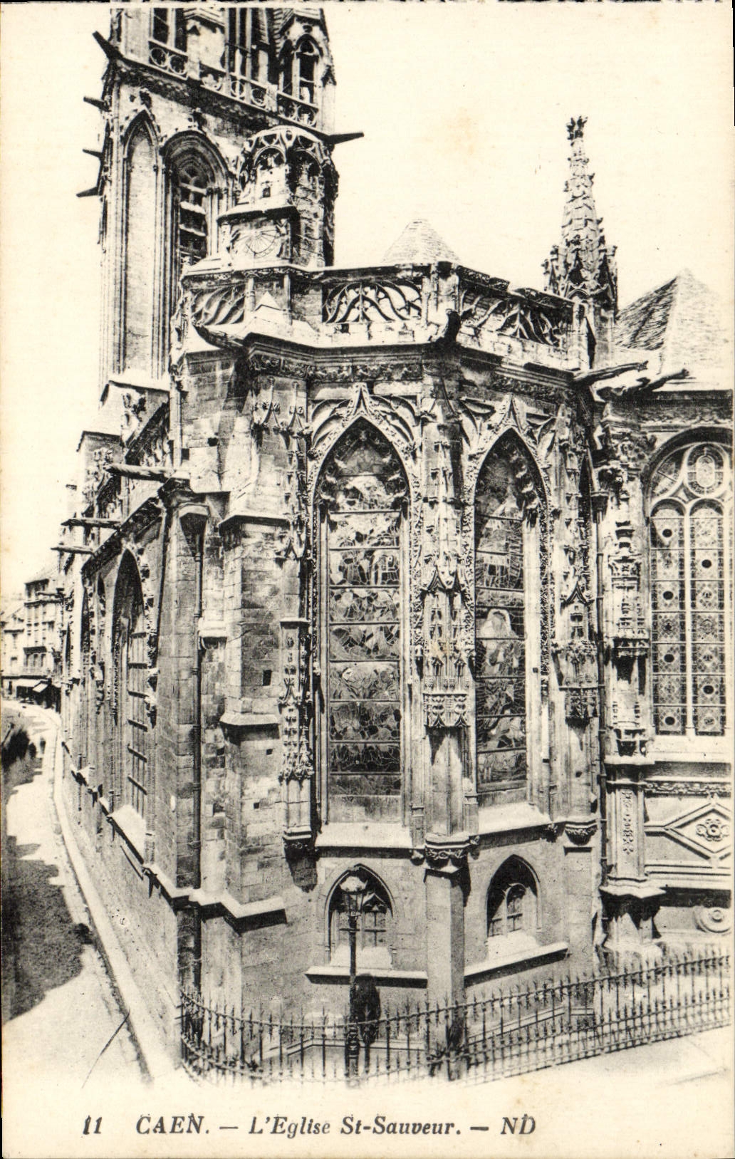 CPA Caen L'Eglise St Sauveur