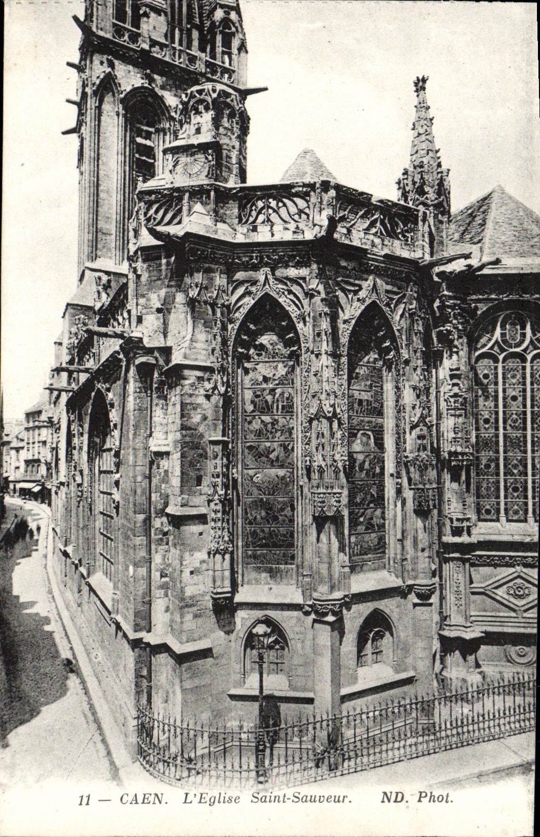 CPA Caen L'Eglise St Sauveur