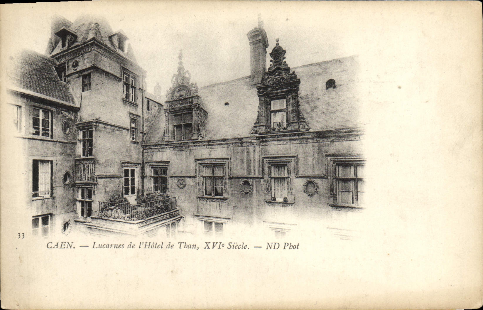 CPA Caen Lucarnes de L'Hotel de Than