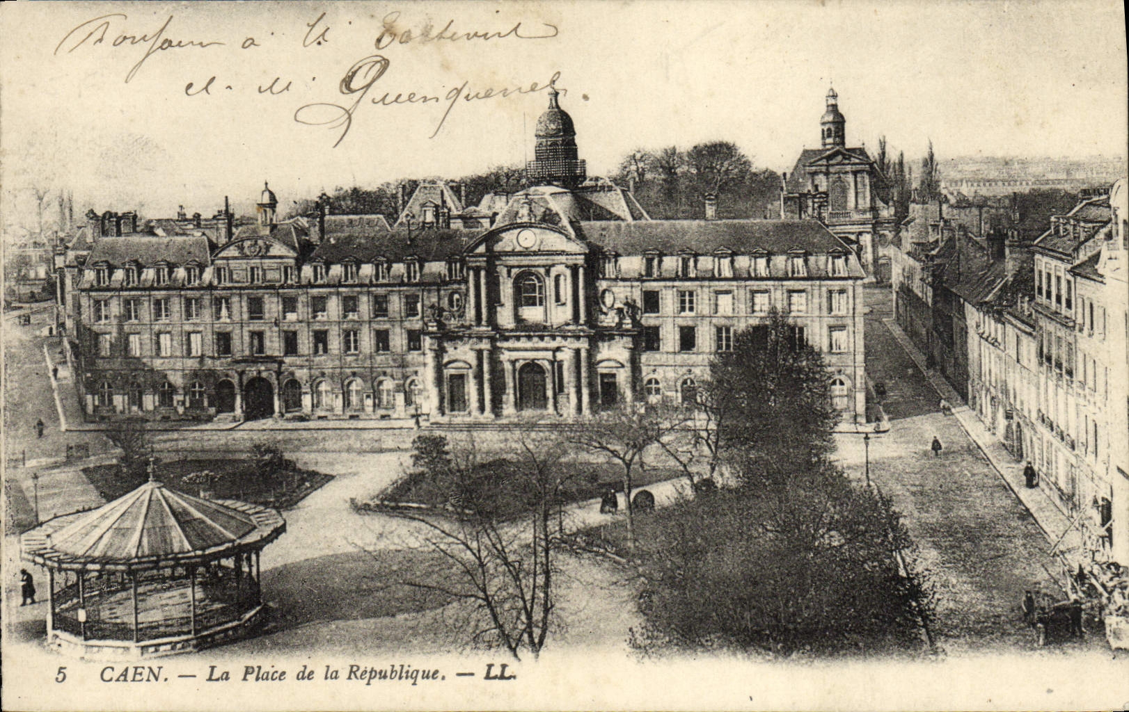 CPA Caen La Place de la Republique 