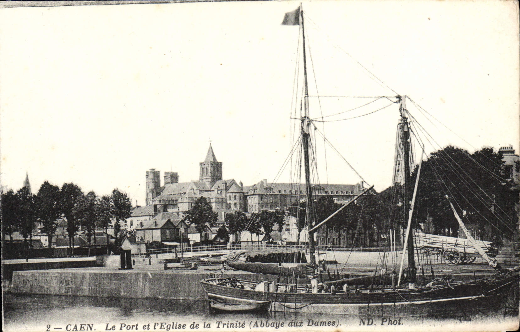 VINTAGE POSTCARD Caen the Port and the Church of the Trinity Abbey to the Ladies Boat