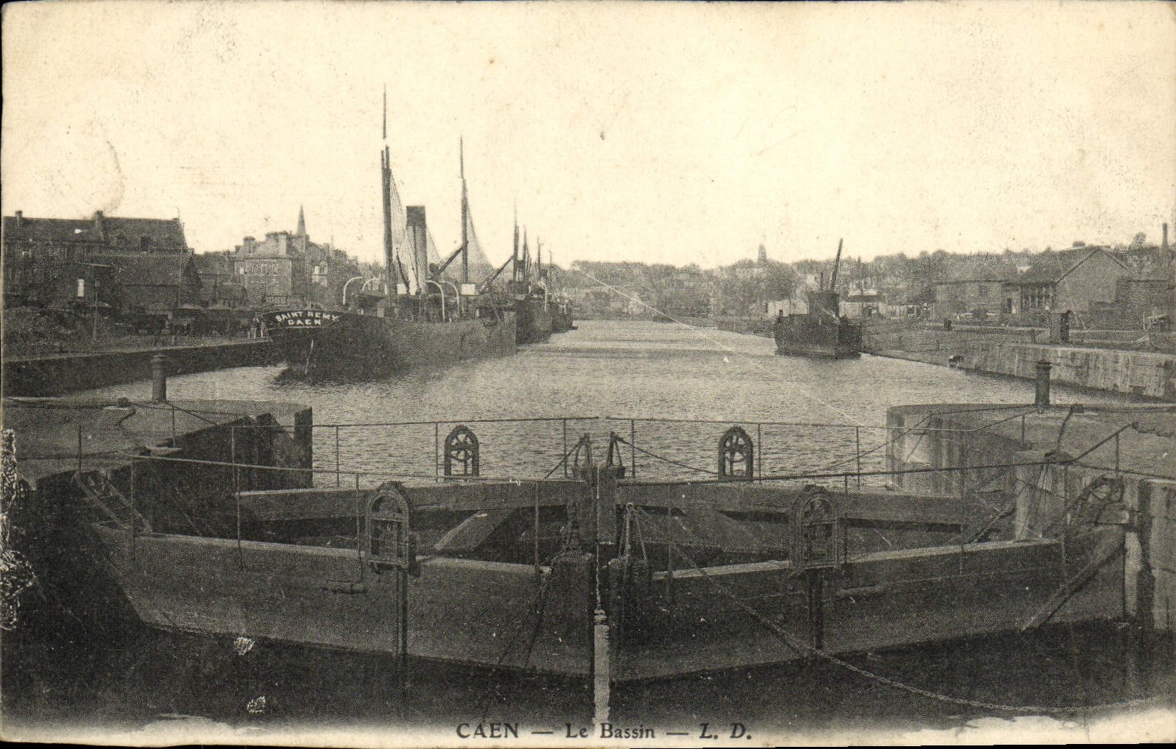 VINTAGE POSTCARD Caen the Basin Boats