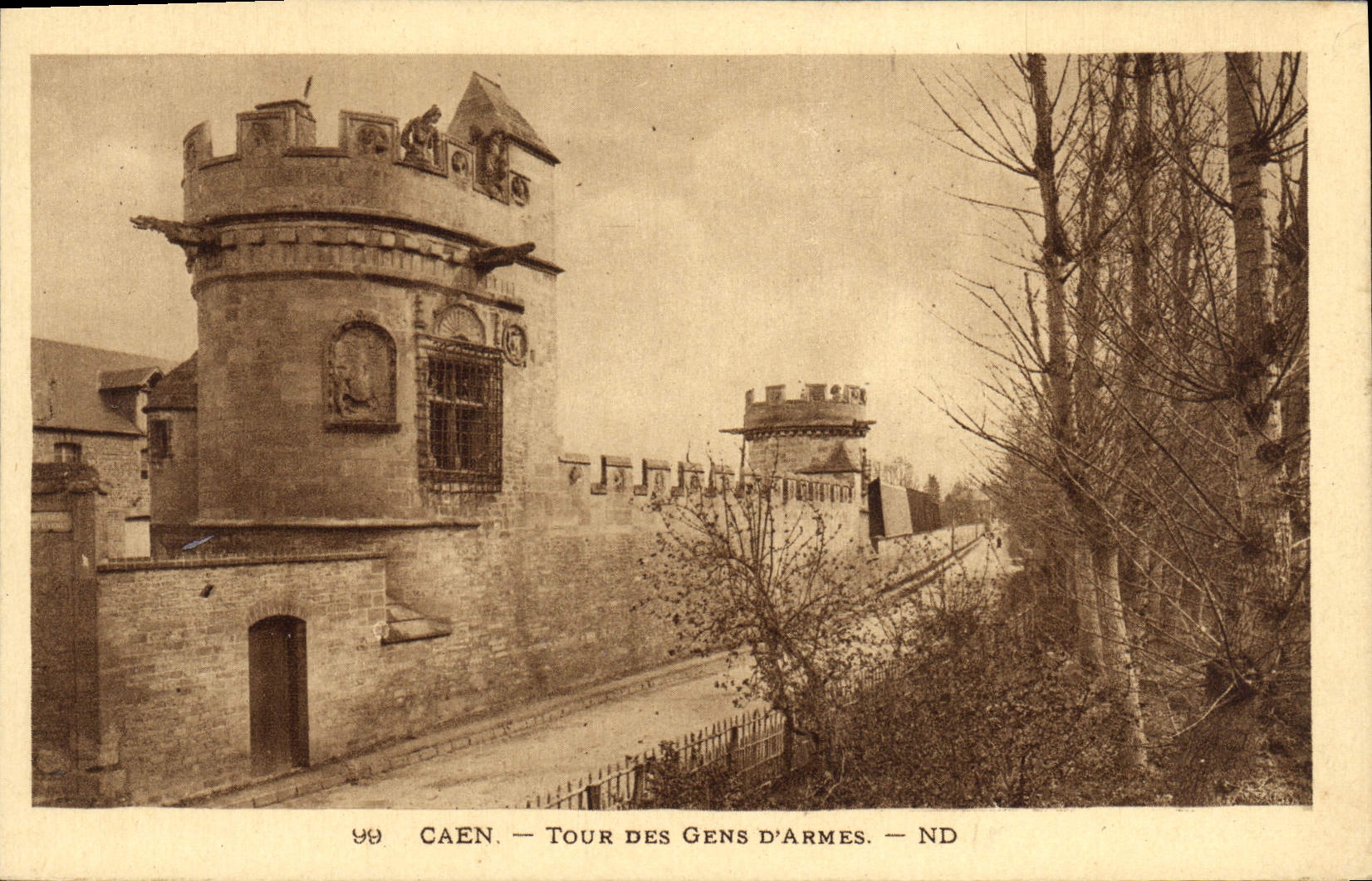 CPA Caen La Tour des Gens d'Armes