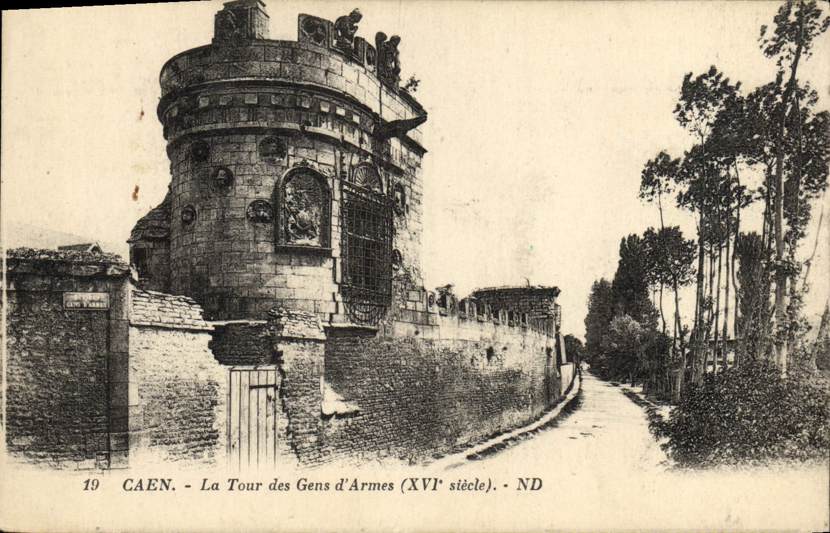 CPA Caen La Tour des Gens d'Armes