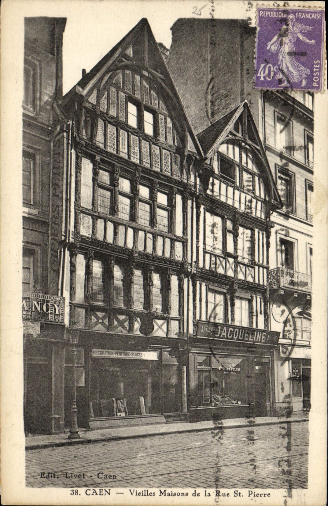 Casas de las mujeres mayores de Caen de la POSTAL de la VENDIMIA del Saint Pierre de Jacoba de la calle