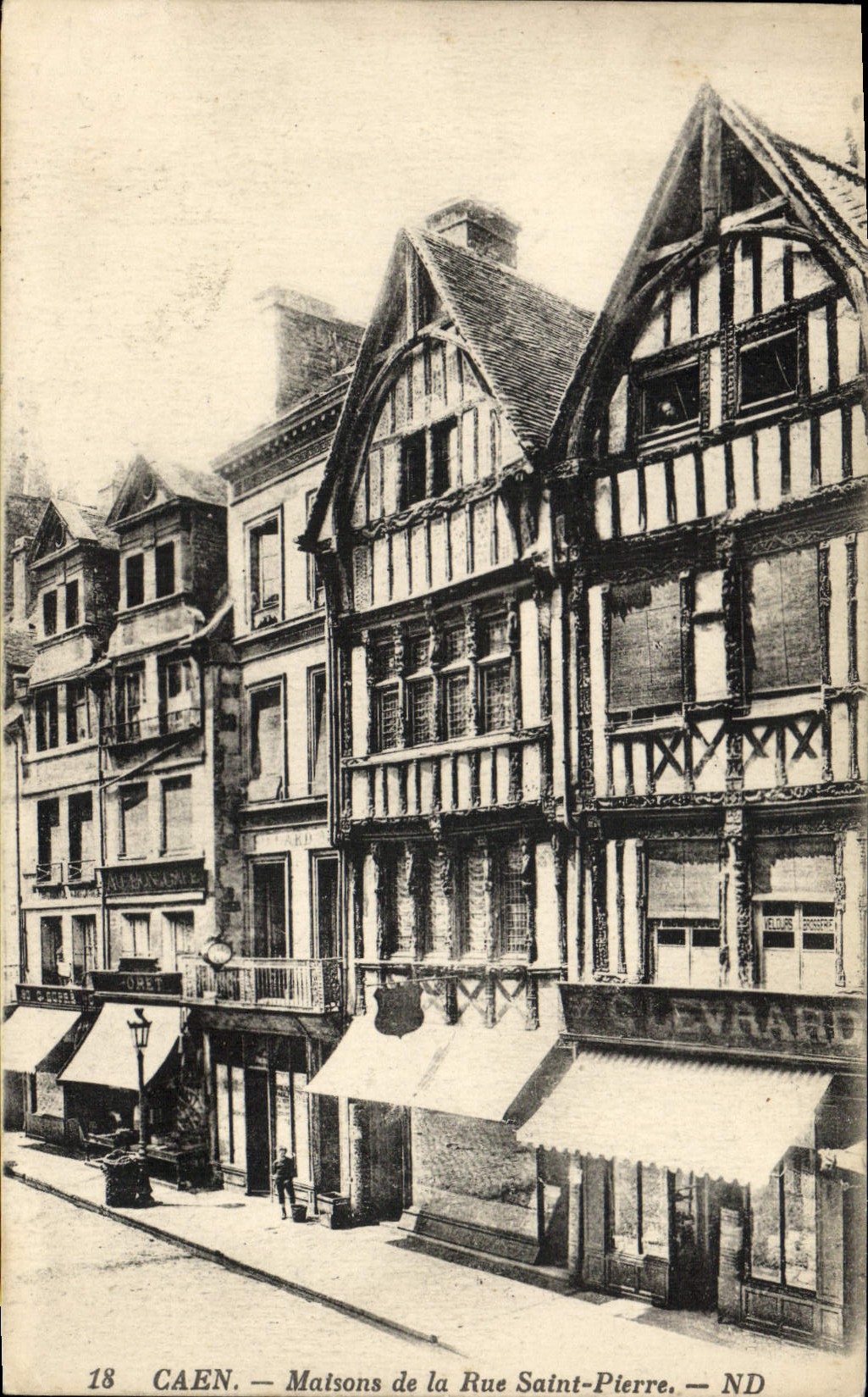 CPA Caen Vieille Maison Rue Saint Pierre Levrard