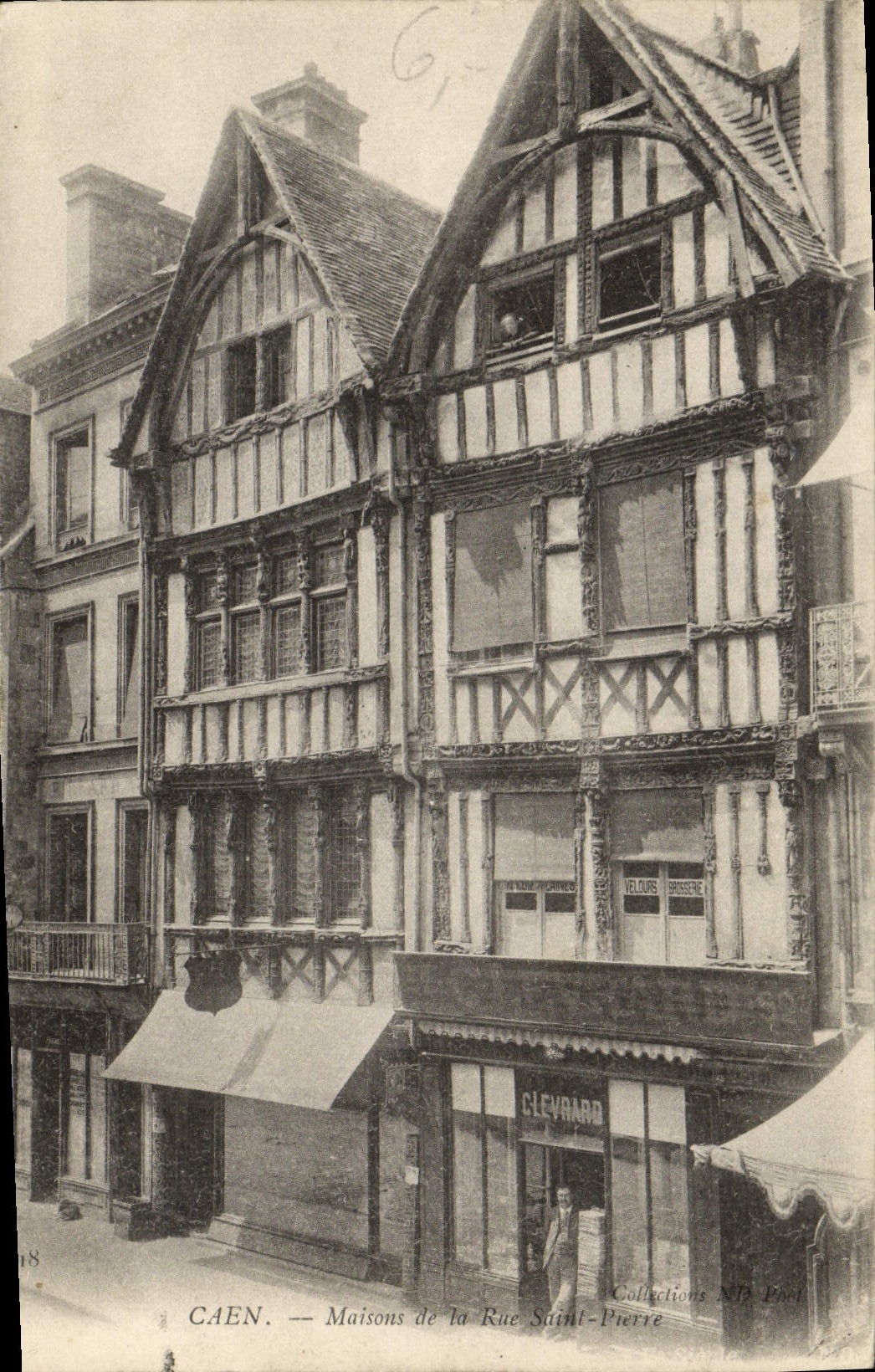 Casa de Caen de la POSTAL de la VENDIMIA del Saint Pierre de Levrard de la calle