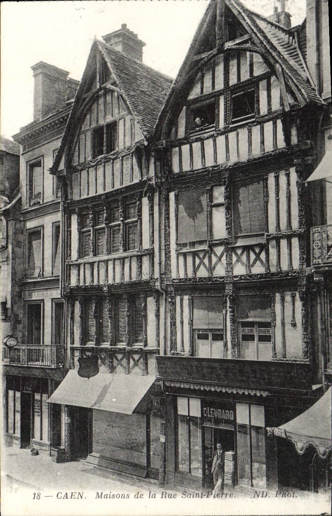 CPA Caen Maison de la Rue Saint Pierre Levrard
