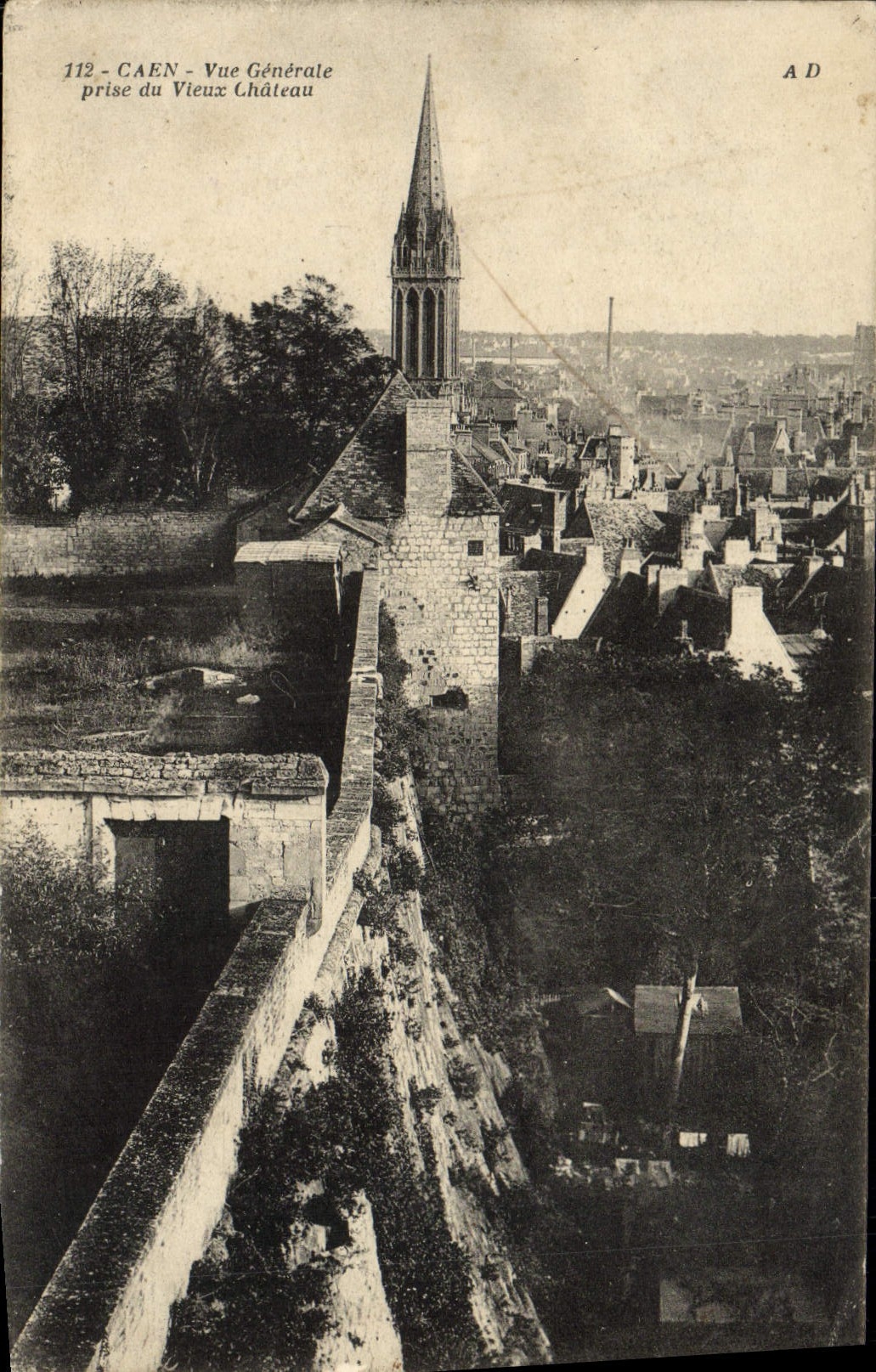 CPA Caen Vue Generale Prise du Vieux Chateau