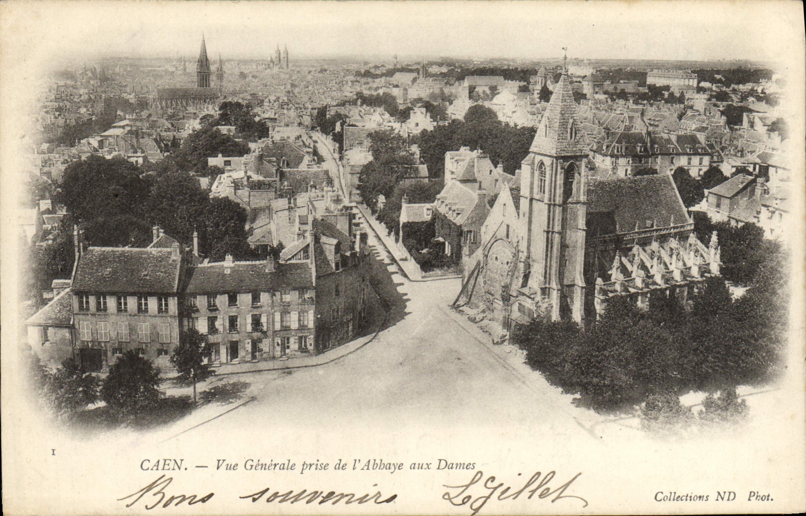 CPA Caen Vue Generale prise de L'Abbaye aux Dames