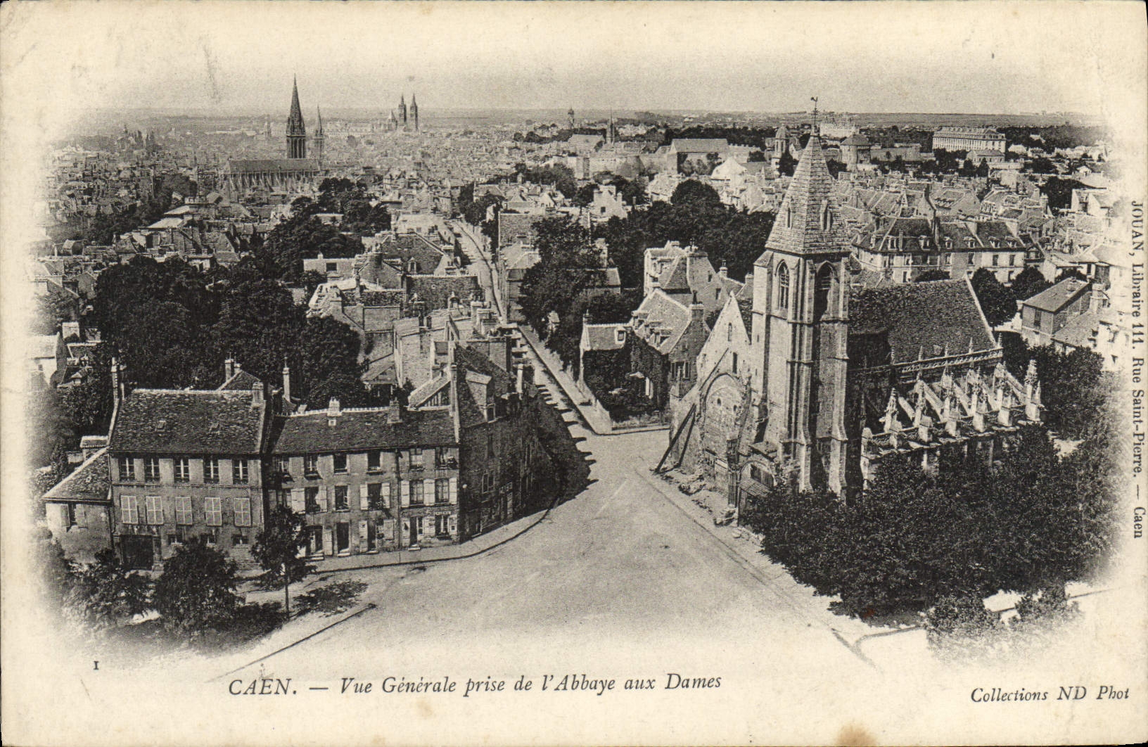 CPA Caen Vue Generale prise de L'Abbaye aux Dames
